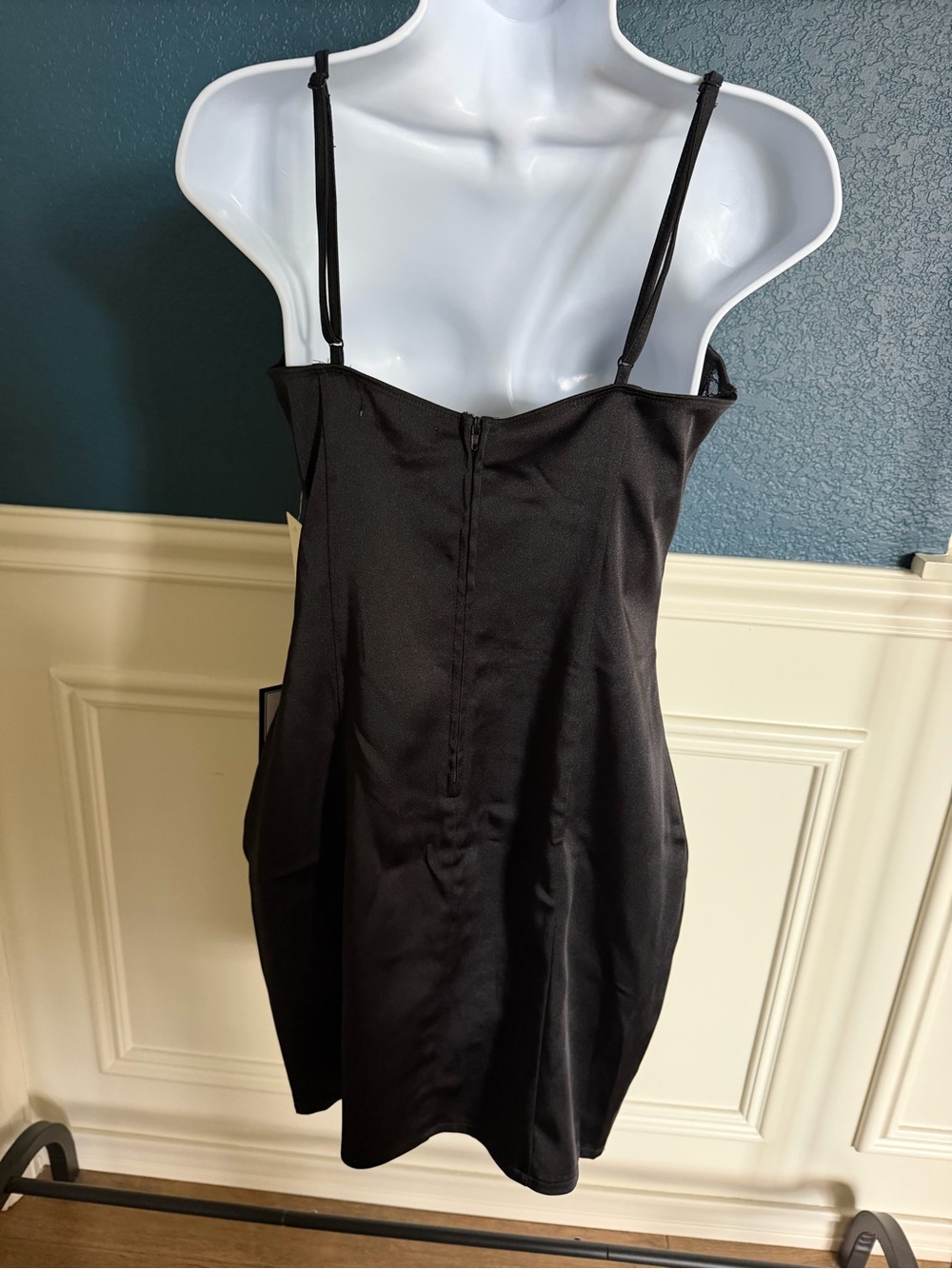 Katie Rae Macy's Black Satin Lace-Trim Bustier Slip Dress, NWT, Large - Picture 4 of 8